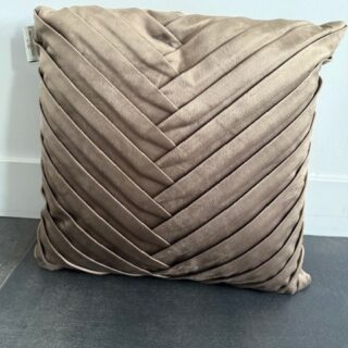 Sierkussen Bruin 45 x 45 visgraat, gevouwen fluweel