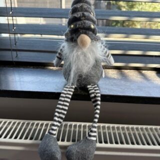 Stofkabouter met hangbenen 9x10x67cm grijs-wit